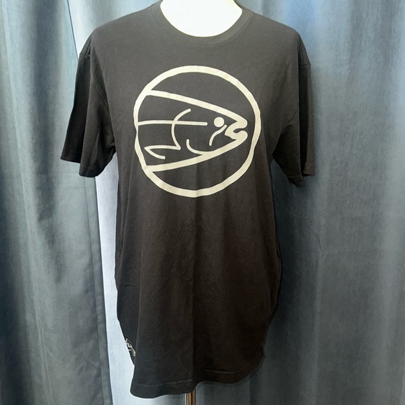 STLHD Other - STLHD NWOT Men’s Black Short Sleeve T-Shirt with Fish Design Size Large
